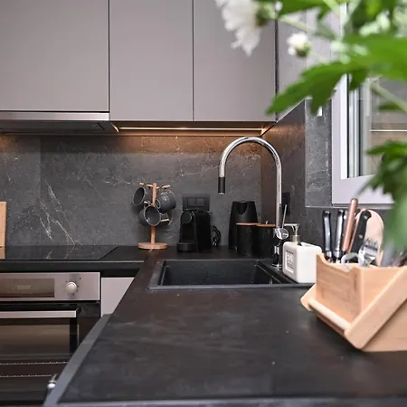 Cocoon Athenian Riviera By Neuvel Apartment *